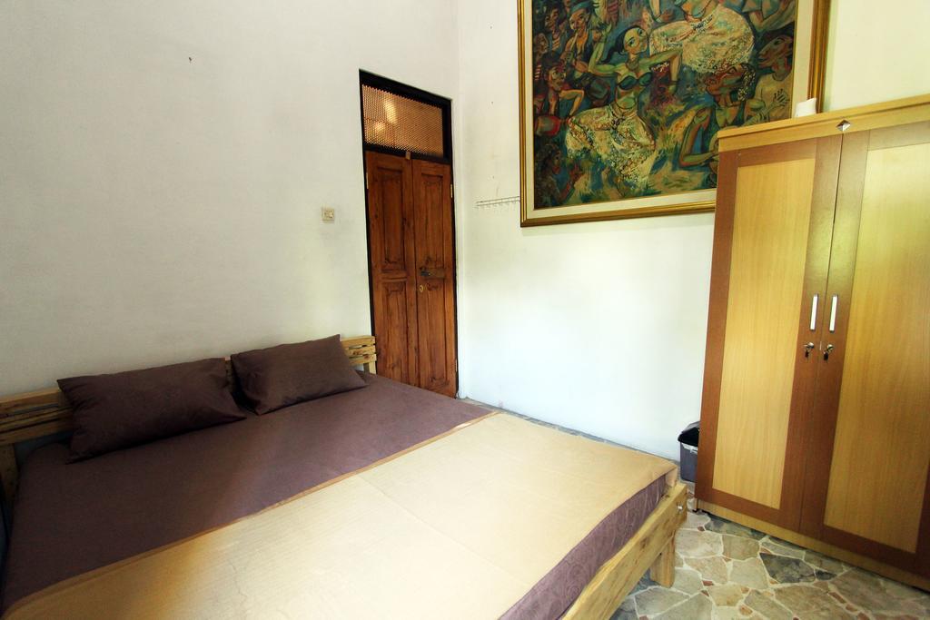 Posnya Seni Godod Art Gallery & Homestay Yogyakarta Extérieur photo